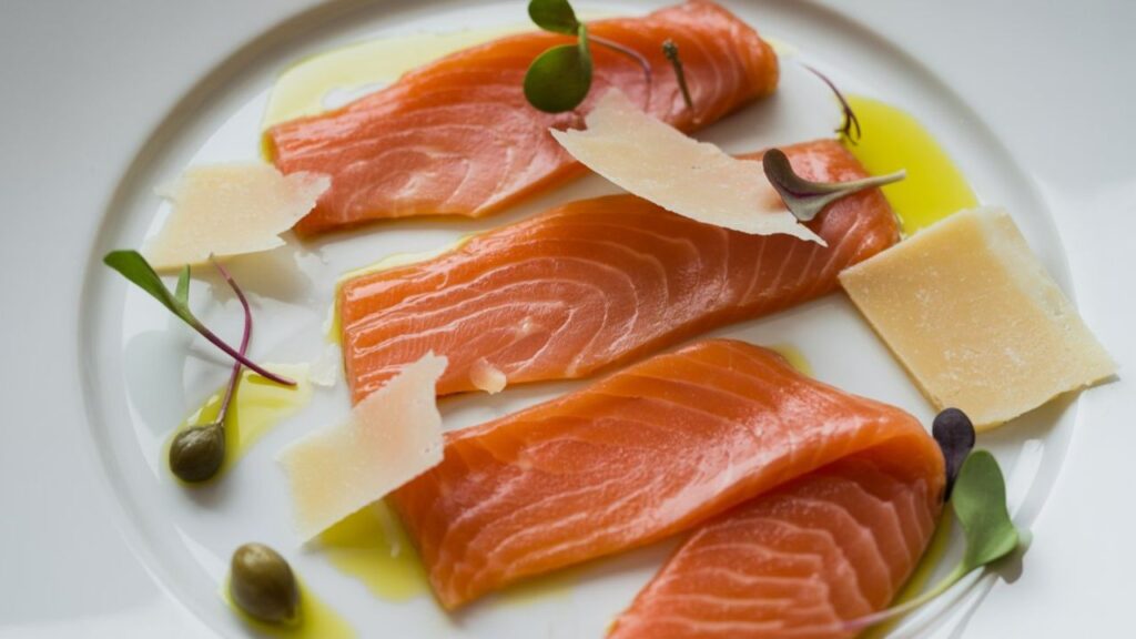 elegant smoked salmon carpaccio